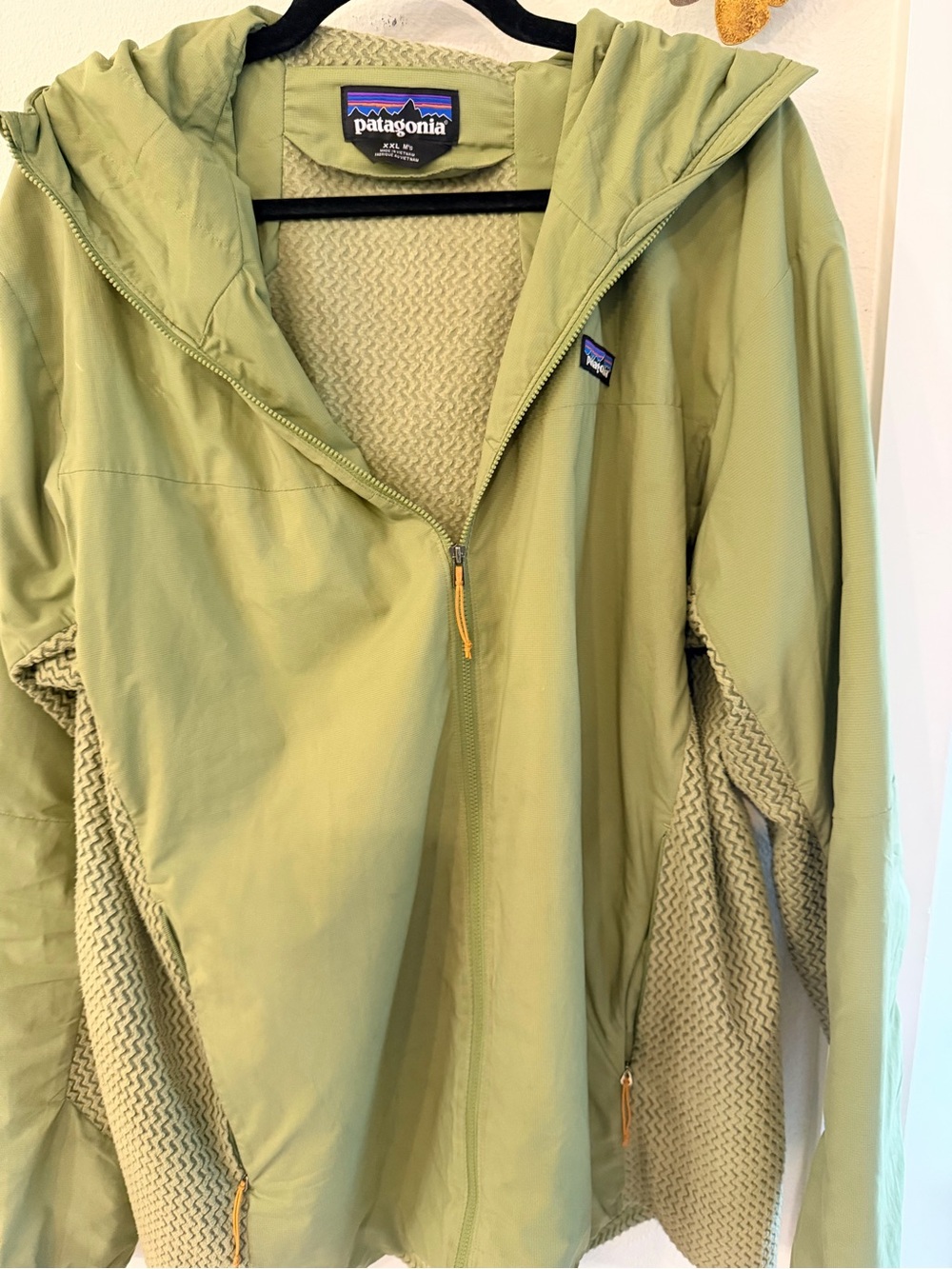 Patagonia Women's Light Green Hooded Ski Jacket